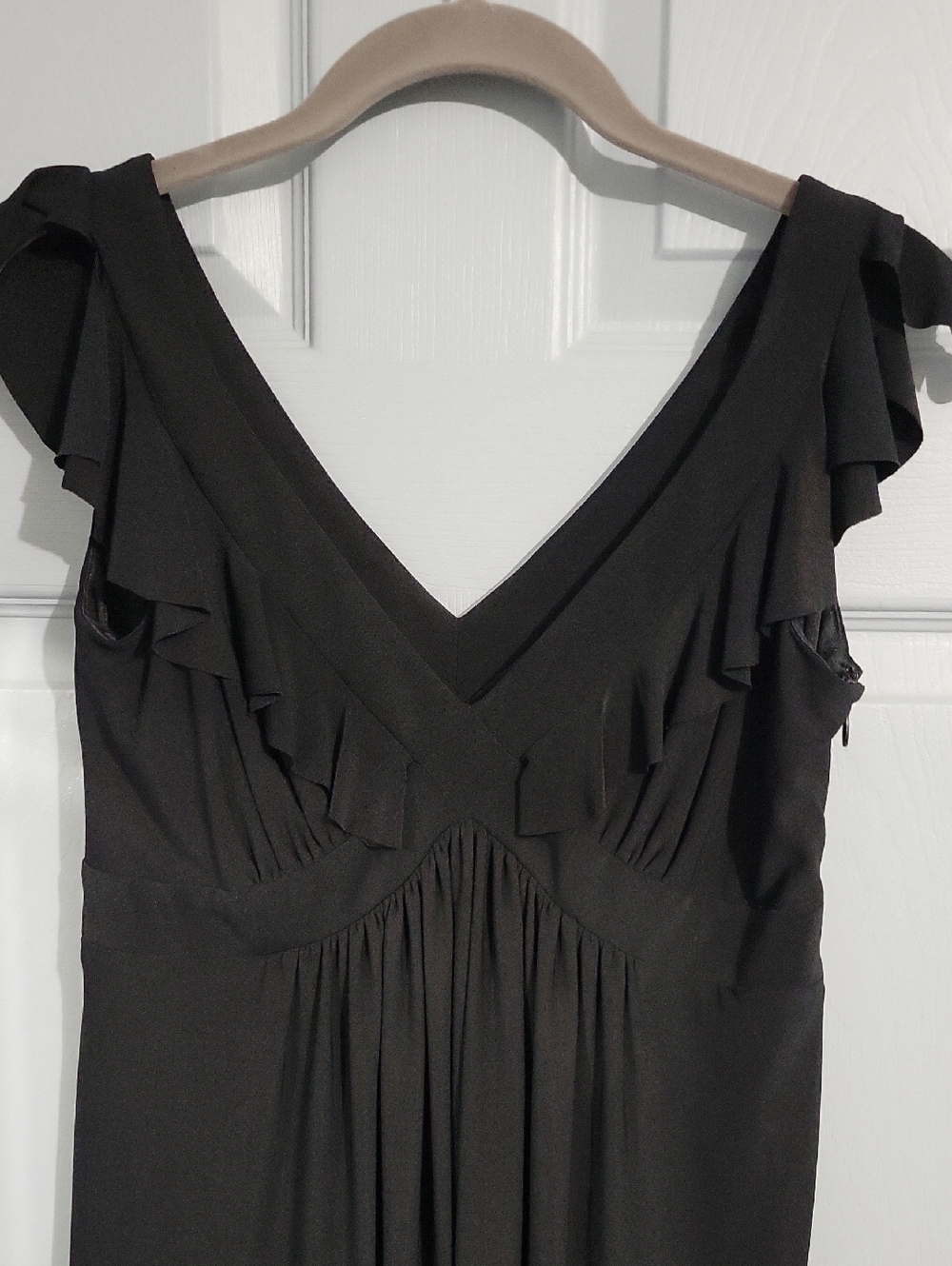 Evan Picone Black Ruffle V-neck Cocktail Dress 4P - Picture 2 of 10